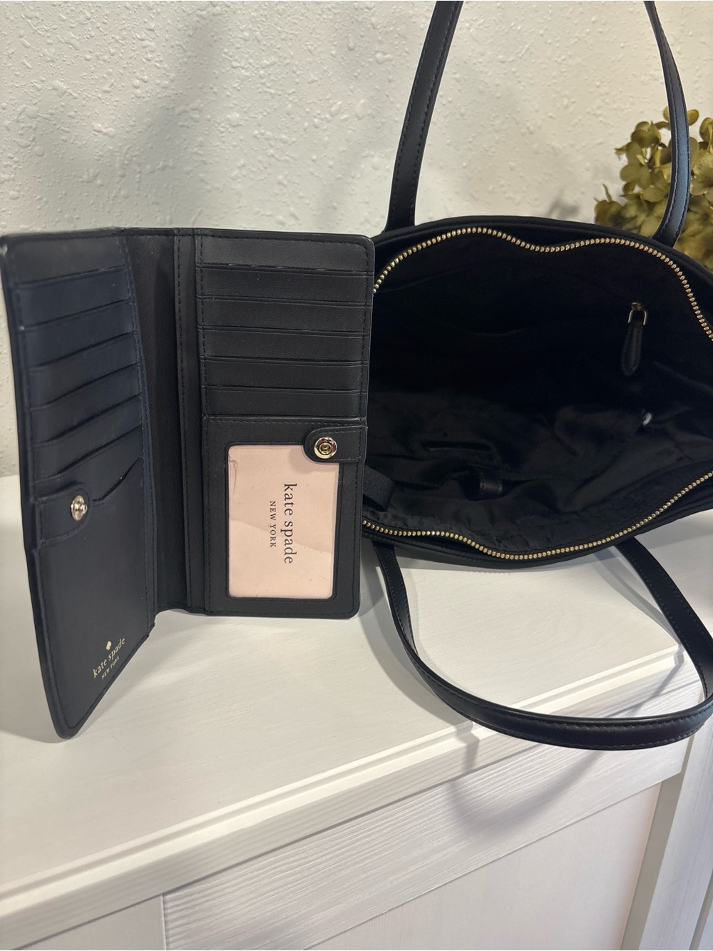 kate spade Chelsea satchel w/ Staci Large Slim Bifold Wallet - Picture 4 of 4
